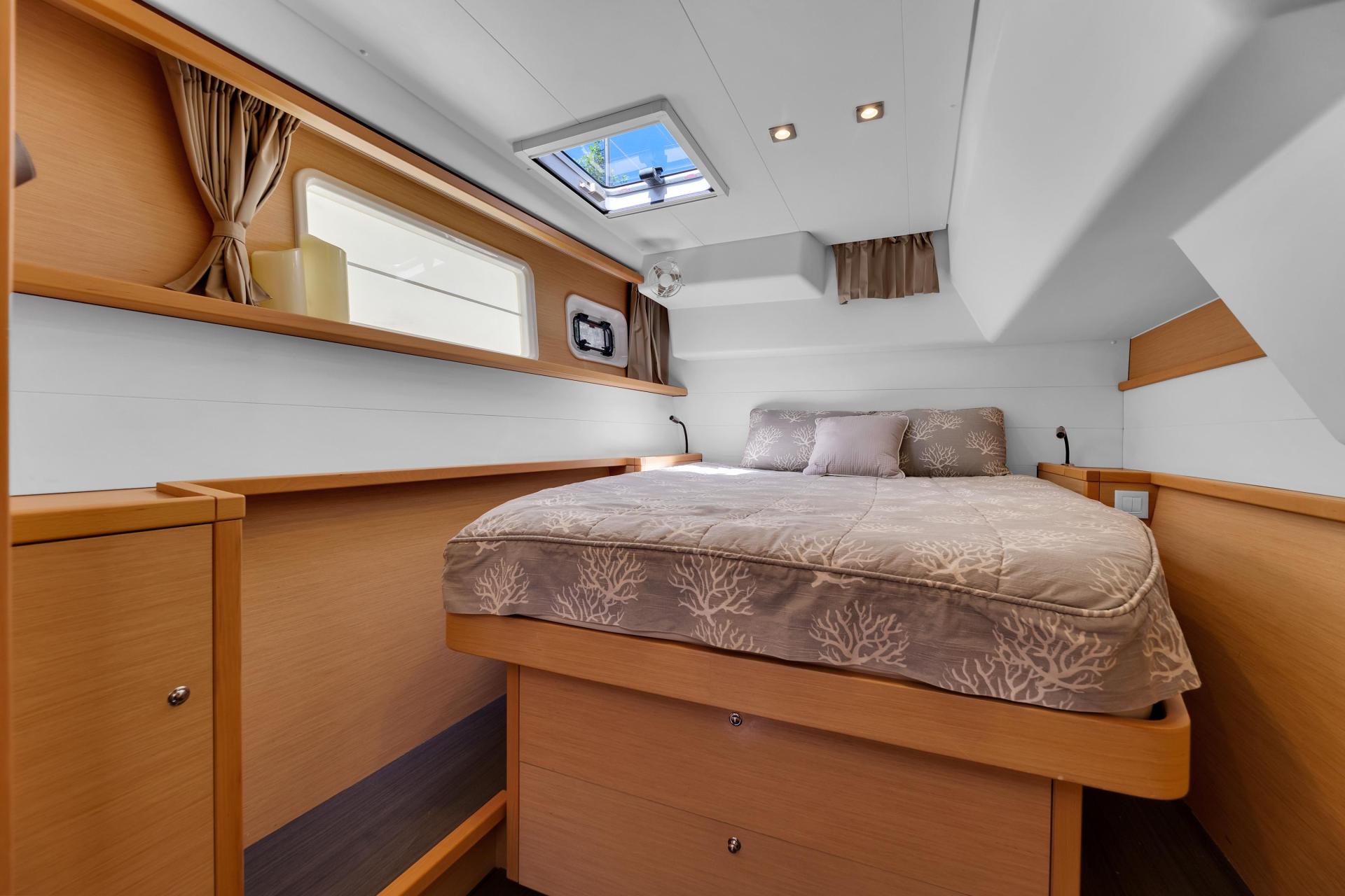 2016 Lagoon 450 Flybridge photo 79