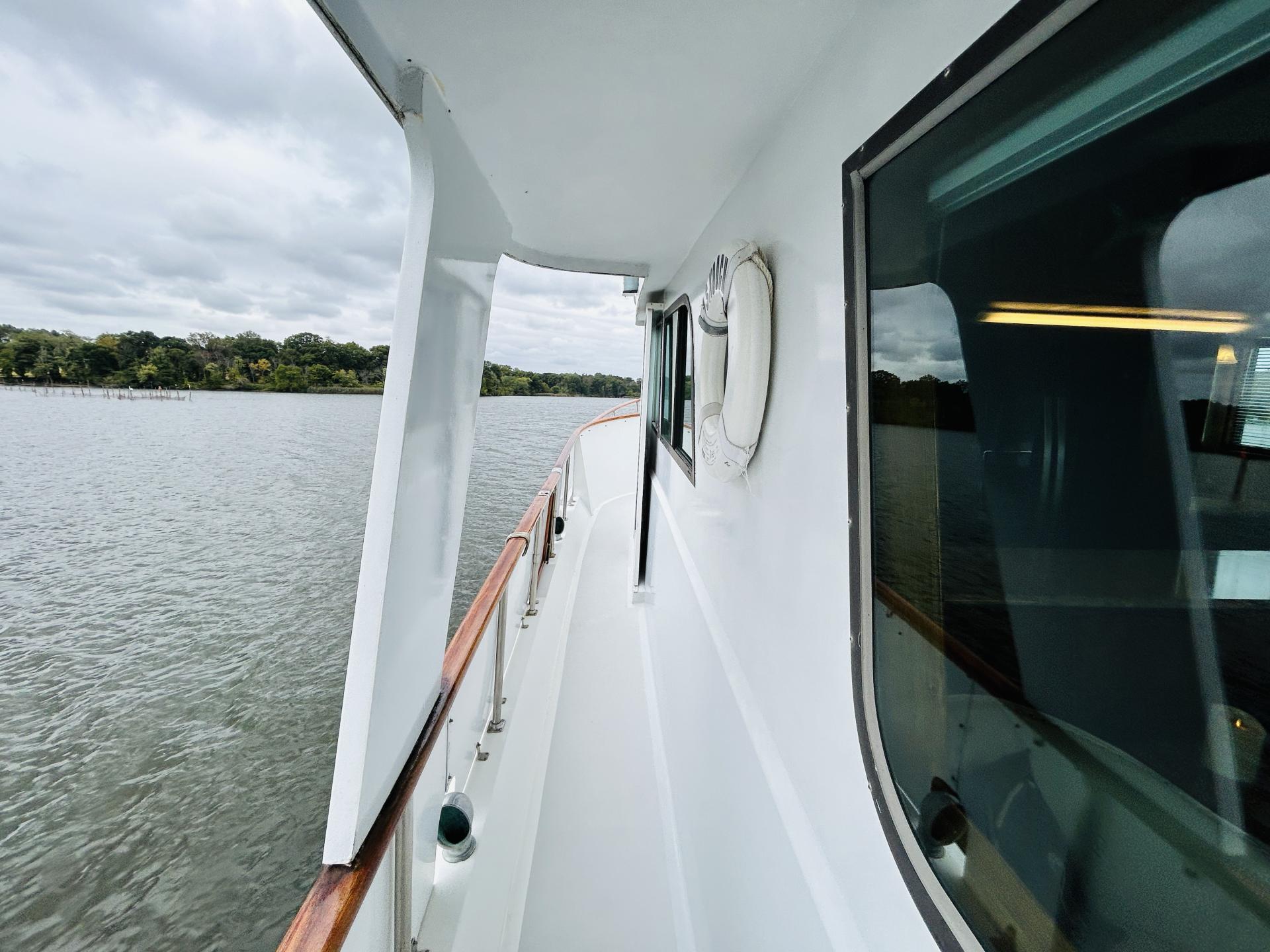 1976 Hatteras 58 LRC photo 83