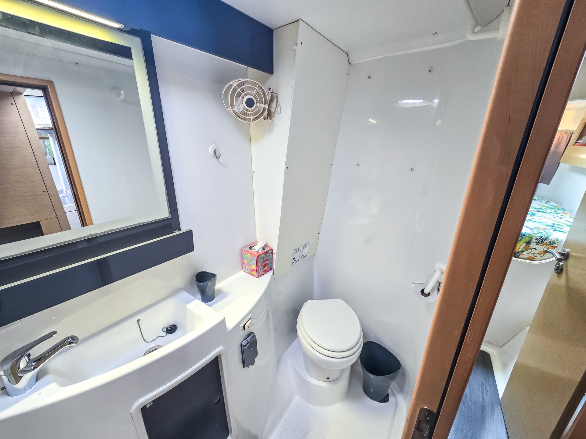 2014 Fountaine Pajot Lipari 41 photo 34