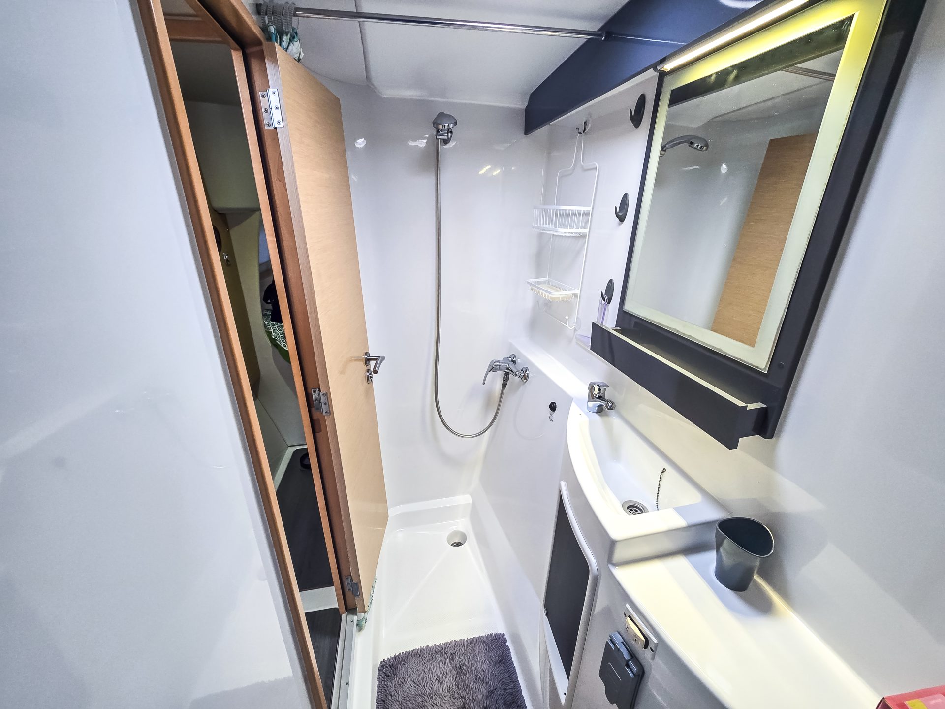 2014 Fountaine Pajot Lipari 41 photo 35