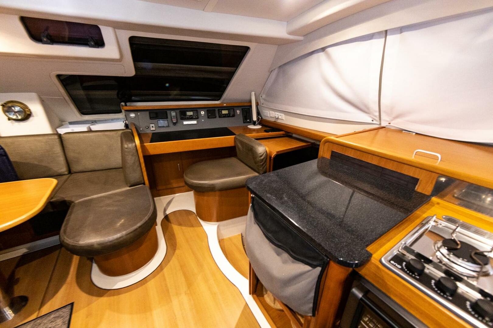 2009 Leopard 46 photo 39