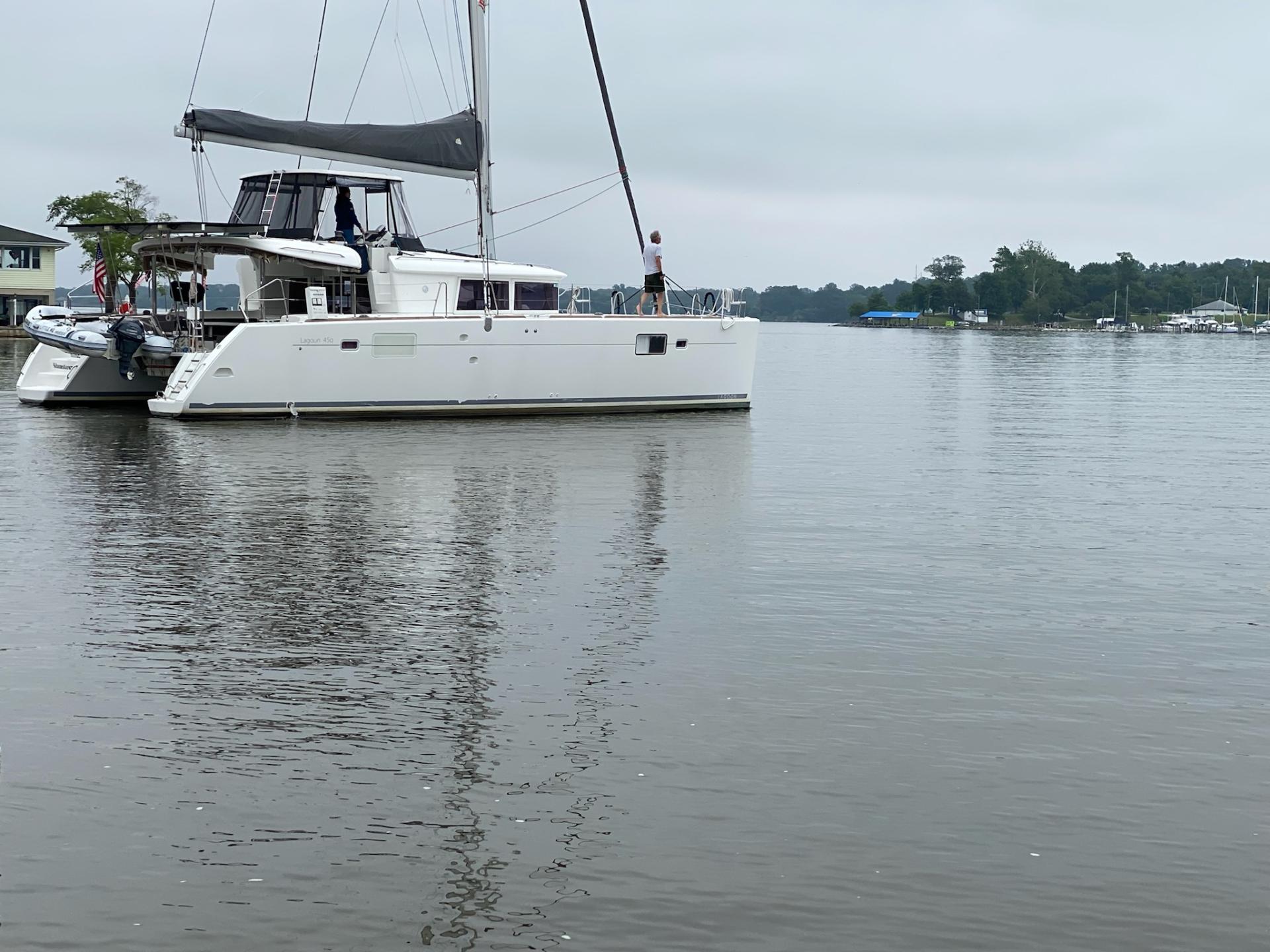 2012 Lagoon 450 with flybridge photo 42