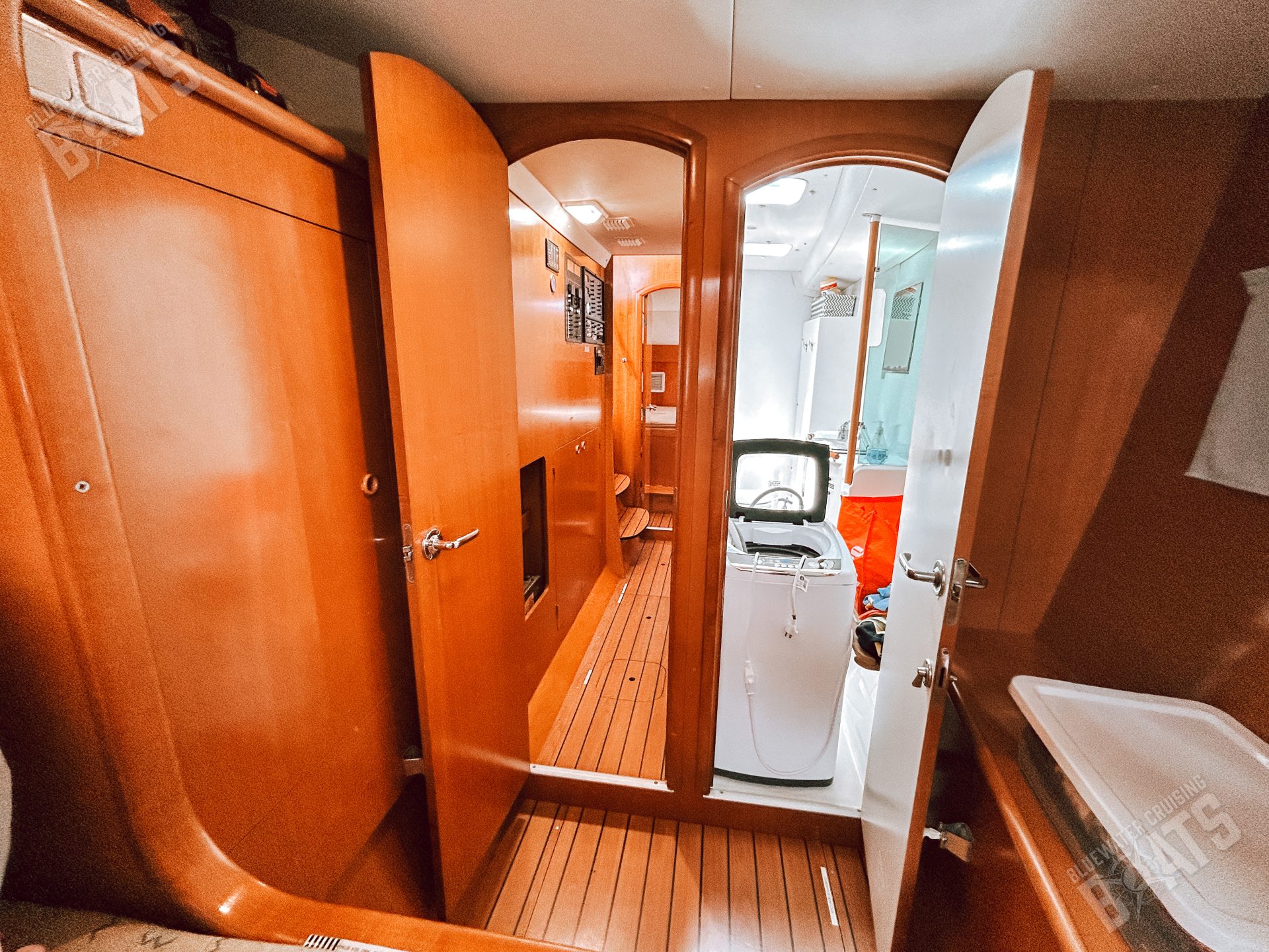 2003 Lagoon 410 S-2 photo 41