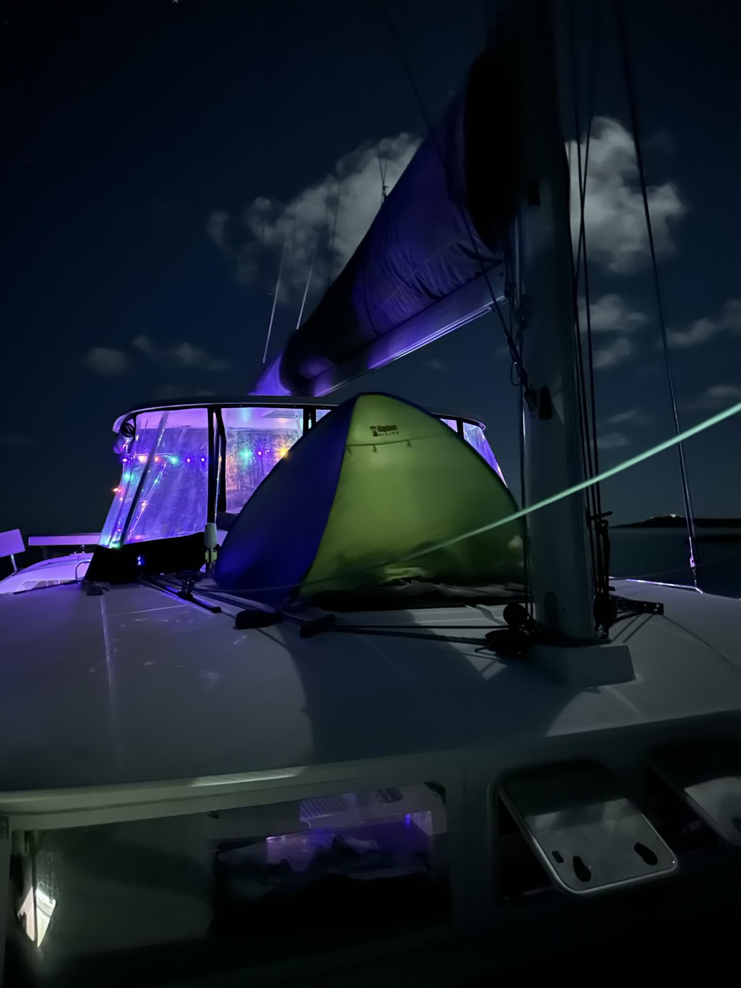 2012 Lagoon 450 with flybridge photo 63